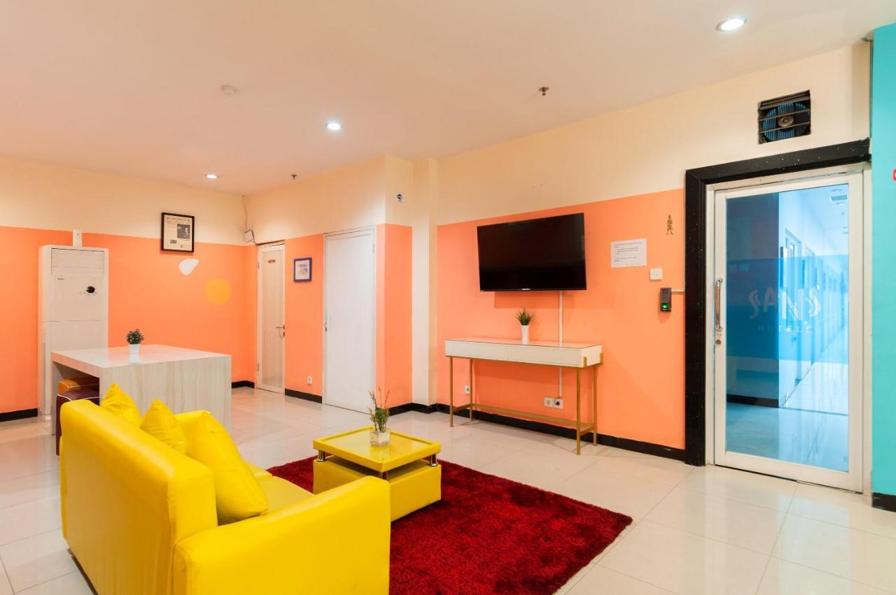 Sans Hotel Finest Medan Exterior photo